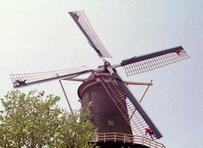 4021 Molen De Noord - stuntmannen

