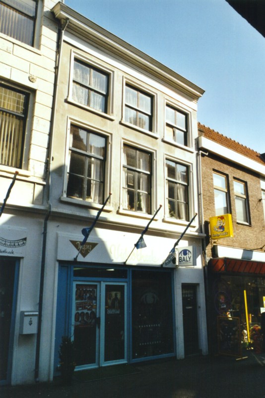 51/29 Hoogstraat 176
