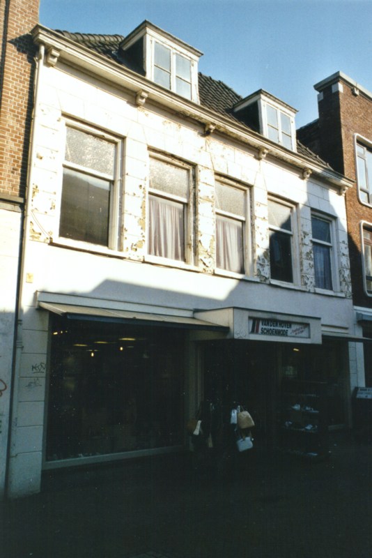 52/08 Hoogstraat 156
