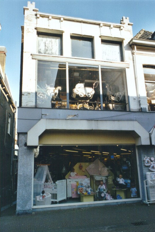 52/14 Hoogstraat 144
