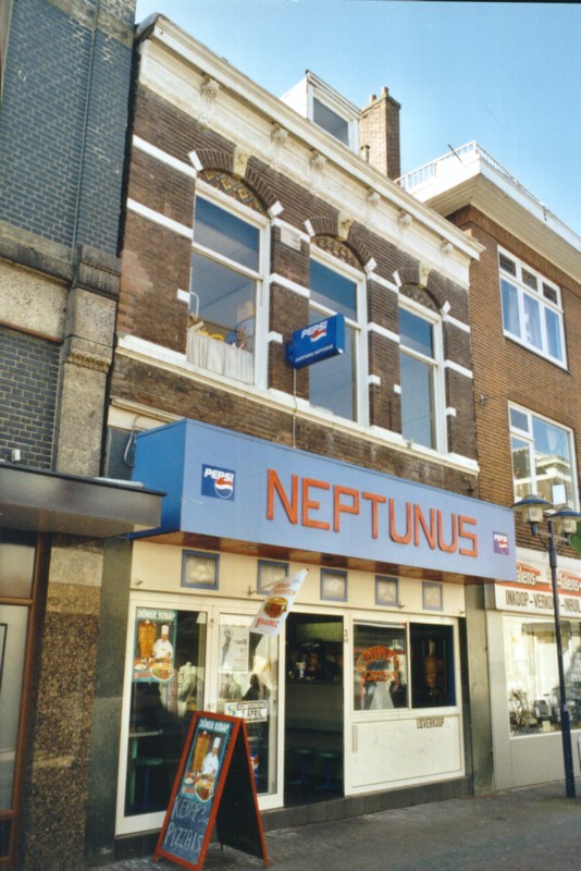 54/04 Hoogstraat 3
