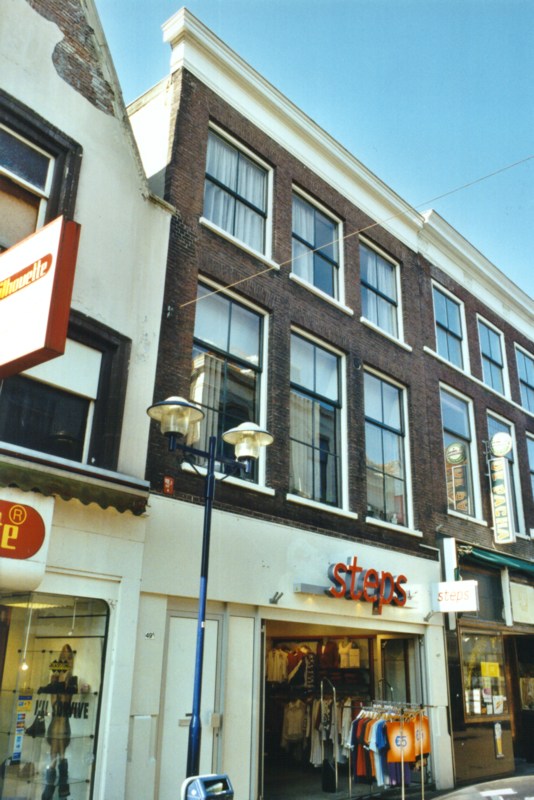 51/21 Hoogstraat 49
