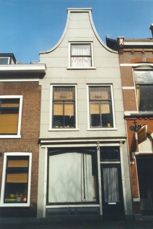 17/06 Lange Kerkstraat 82
