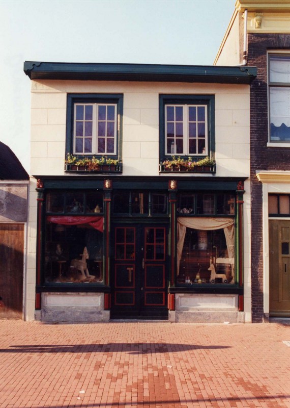 B119-99 Broersveld 119
